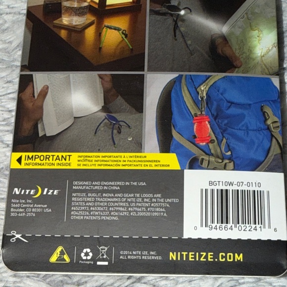 BugLit LED Micro Flashlight - Red - Picture 11 of 16